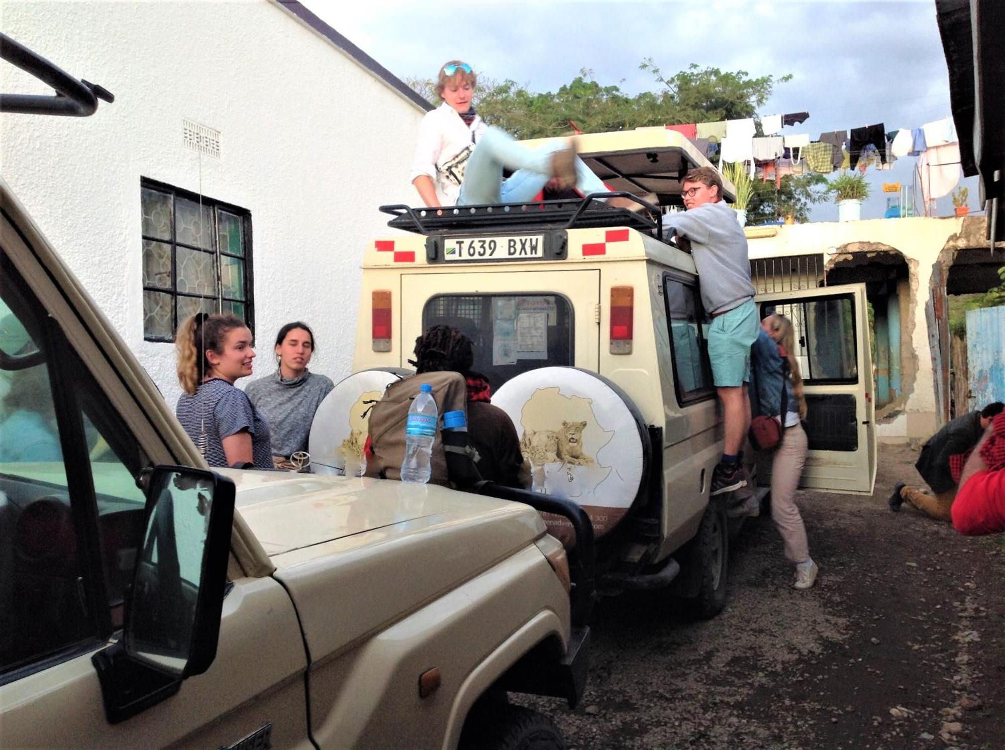 First Point Arusha Hostel Esterno foto
