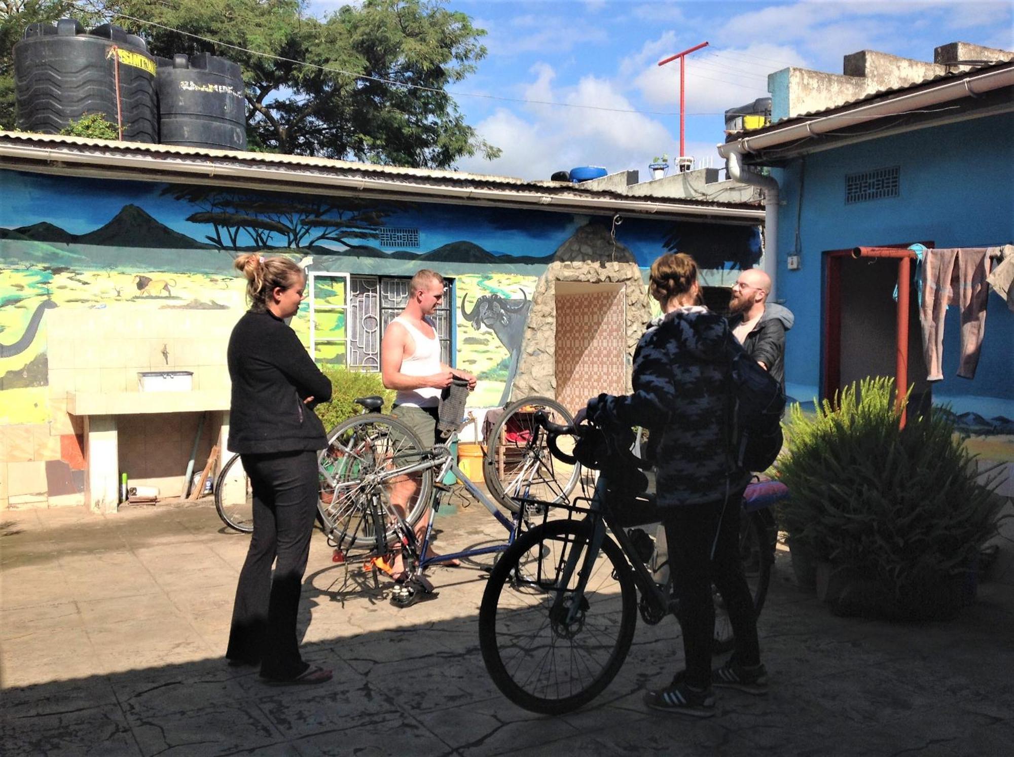 First Point Arusha Hostel Esterno foto